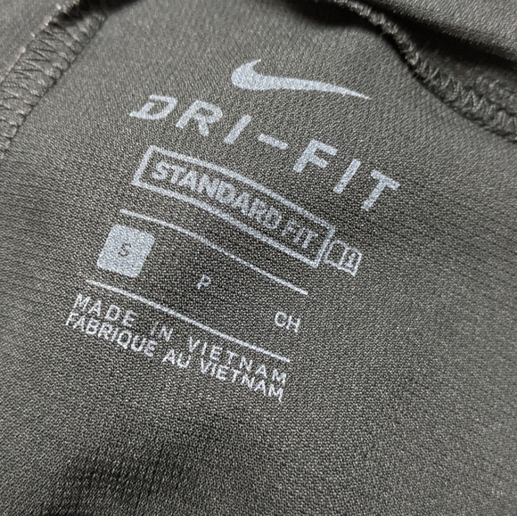 Nike Dri-fit Shorts - Picture 3 of 3